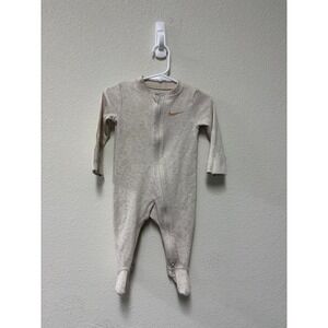Nike Baby Footed Sleeper Onesie Oatmeal Beige Swoosh Zip Up Pajamas 3-6 months
